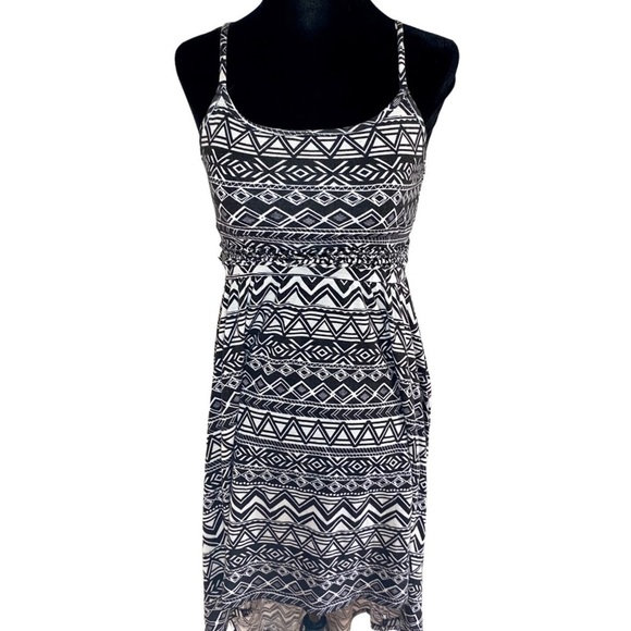 Dresses & Skirts - Maxi High-Low Dress